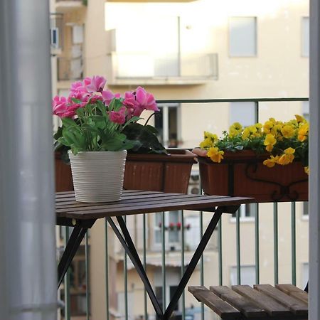 B&B Carolina Napoli-Vomero Exterior photo