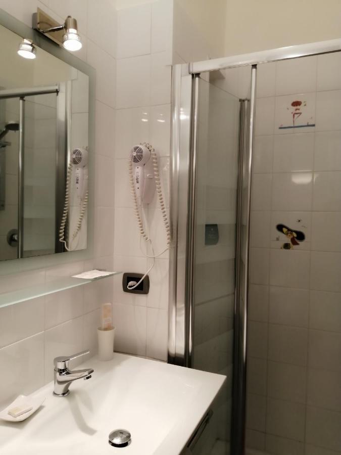 B&B Carolina Napoli-Vomero Exterior photo